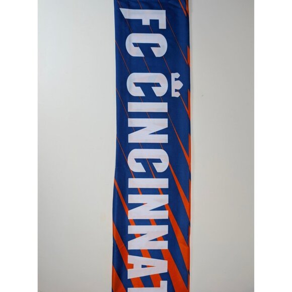 MLS FC Cincinnati Soccer Scarf Reversible Crest Blue Orange FCC Unisex Fringe - Picture 3 of 8